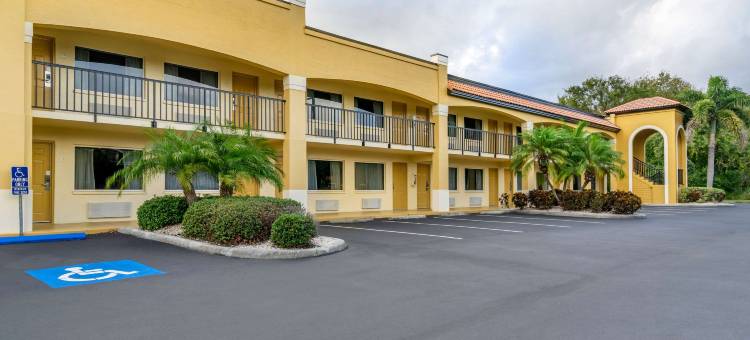 太阳城中心坦帕南舒适酒店(Comfort Inn Sun City Center - Ruskin - Tampa South)图片