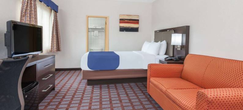 伍德伯里长岛戴斯酒店(Days Inn by Wyndham Woodbury Long Island)图片