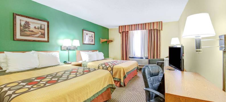 麦金尼-普莱诺区温德姆速8酒店(Super 8 by Wyndham McKinney/Plano Area)图片