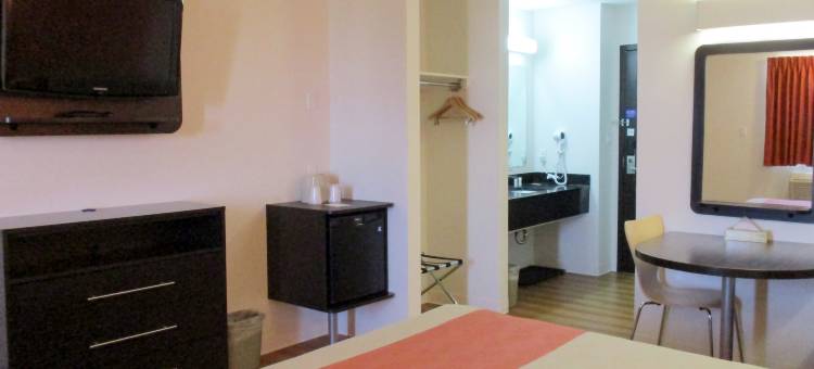 茵斯菲尔6号汽车旅馆(Joys Inn Innisfail, AB)图片