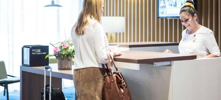 图卢兹中心康潘加法尔里诺富特酒店(Novotel Toulouse Centre Compans Caffarelli)图片
