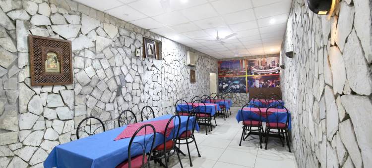 OYO 4256 拉赫马哈尔酒店(Hotel O Rajmahal)图片