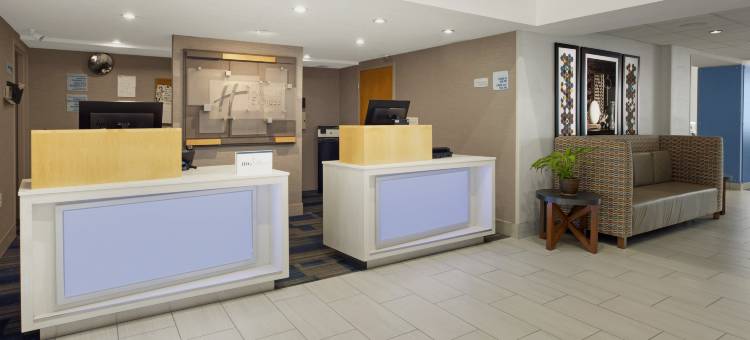 智选假日套房酒店沃伦顿 by IHG(Holiday Inn Express & Suites Warrenton)图片