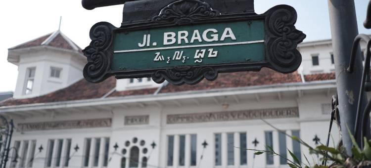 万隆科齐清真民宿红门酒店(Cozy Homestay Syariah Mitra RedDoorz Bandung)图片