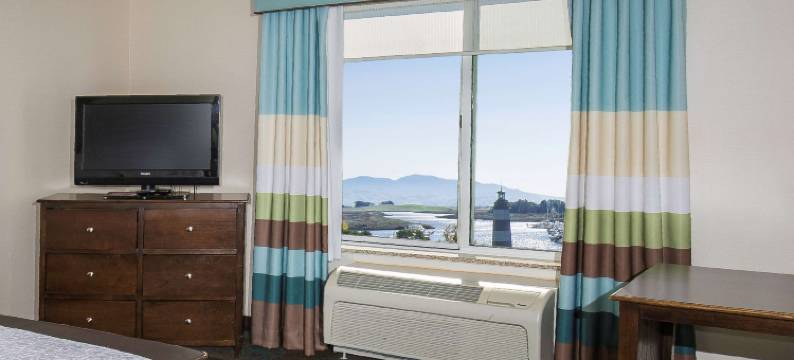 萨斯城河岸欢朋套房酒店(Hampton Inn & Suites Suisun City Waterfront)图片