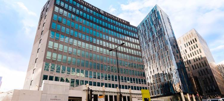 新堡桑德曼签名酒店(Sandman Signature Newcastle Hotel)图片