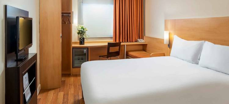 宜必思伊兹密尔阿尔山萨克酒店(Ibis Izmir Alsancak)图片