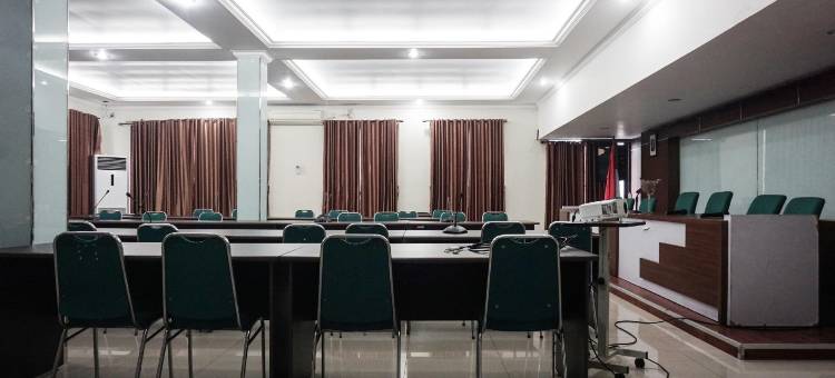 O系列92122赛瑞斯酒店士邦(Puspiptek Residence Syariah Mitra RedDoorz)图片