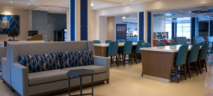 金斯顿智选假日套房酒店(Holiday Inn Express & Suites Kingston Central)图片