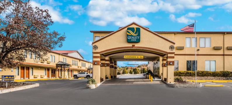 奥佐纳I-10凯艺酒店(Quality Inn Ozona I-10)图片