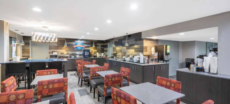 默夫里斯伯勒温德姆呗盟套房酒店(Baymont by Wyndham Murfreesboro)图片