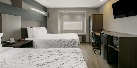 塞維爾維爾貝斯特韋斯特SureStay Plus酒店