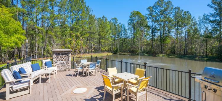 海恩斯维尔斯图尔特堡万枫酒店(Fairfield Inn & Suites Hinesville Fort Stewart)图片