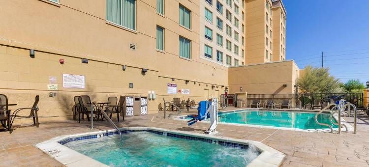 菲尼克斯钱德勒时尚中心德鲁里套房酒店(Drury Inn & Suites Phoenix Chandler Fashion Center)图片