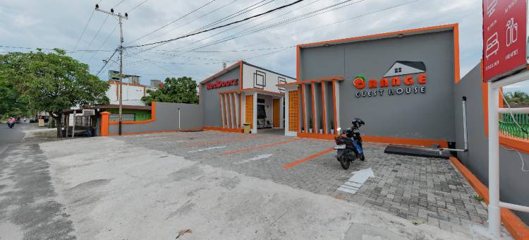 RedDoorz Plus at Orange Diponogoro Palangkaraya图片