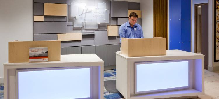 智选假日套房酒店德梅因西南(Holiday Inn Express & Suites des Moines Downtown)图片