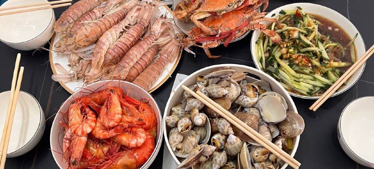 坐望山海民宿(侨港海滩店)图片