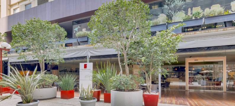 南因苏尔根特斯费斯塔酒店(Fiesta Inn Insurgentes Sur)图片