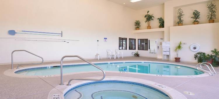 霍尔布鲁克温德姆呗盟套房酒店(Baymont Inn & Suites by Wyndham Holbrook)图片