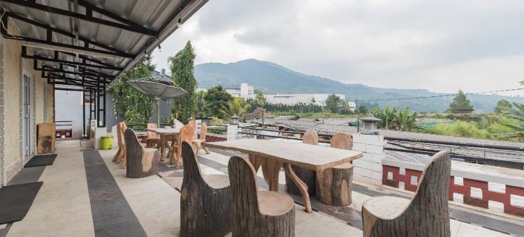 安格瑞克本卡城市景观酒店(Urbanview Hotel Anggrek Puncak by RedDoorz)图片