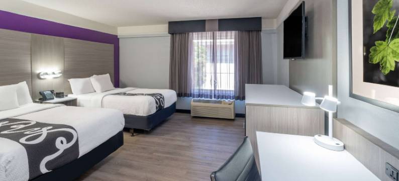 伯明翰胡佛拉昆塔温德姆套房酒店(La Quinta Inn & Suites by Wyndham Birmingham Hoover)图片