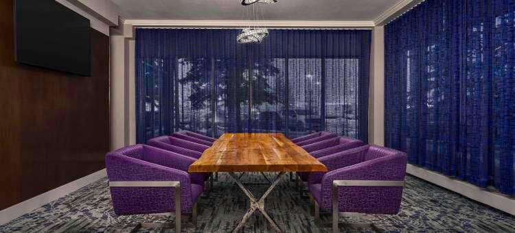 卡尔加里机场希尔顿花园旅馆(Hilton Garden Inn Calgary Airport)图片