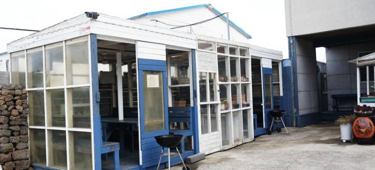 Jeju White Star Pension (Gueom-ri Salt Farm)图片