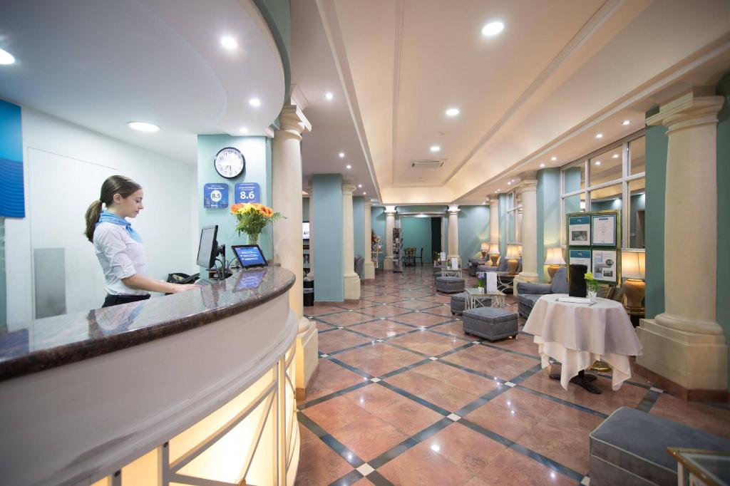 115 the Strand Hotel by Neu Collective Over view