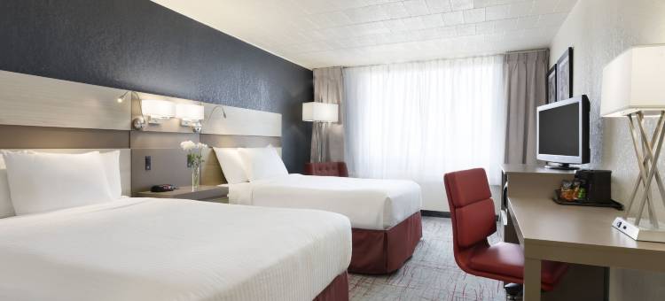 比弗福尔斯温德姆华美达酒店(Ramada by Wyndham Beaver Falls)图片