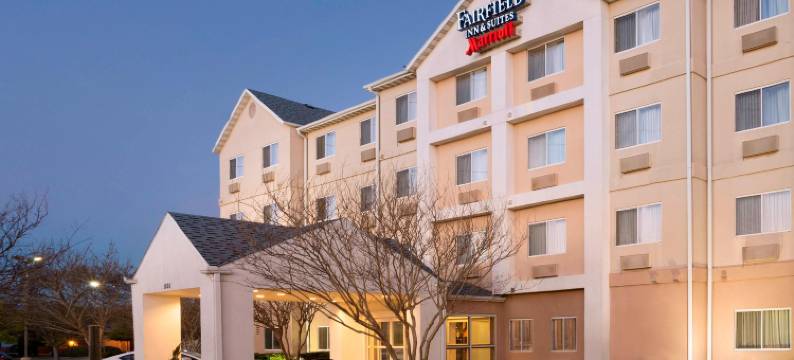 沃斯堡大学路万豪万枫酒店(Fairfield Inn & Suites Fort Worth University Drive)图片