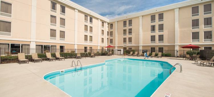 哥伦布国际机场希尔顿欢朋酒店(Hampton Inn Columbus-International Airport)图片