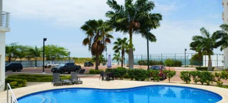 Ecusuites Playas Torre Pacific ll图片