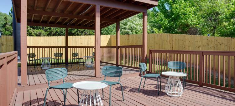 亚特兰大坎伯兰棒球场希尔顿斯帕克酒店(Spark by Hilton Atlanta Cumberland Ballpark)图片