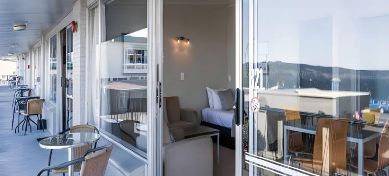 双峰湖滨酒店(Twin Peaks Lakeside Inn)图片