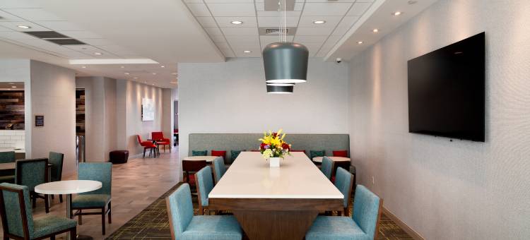 希尔顿至家套房里弗赛德马奇空军基地(Home2 Suites by Hilton Riverside March Air Reserve Base)图片