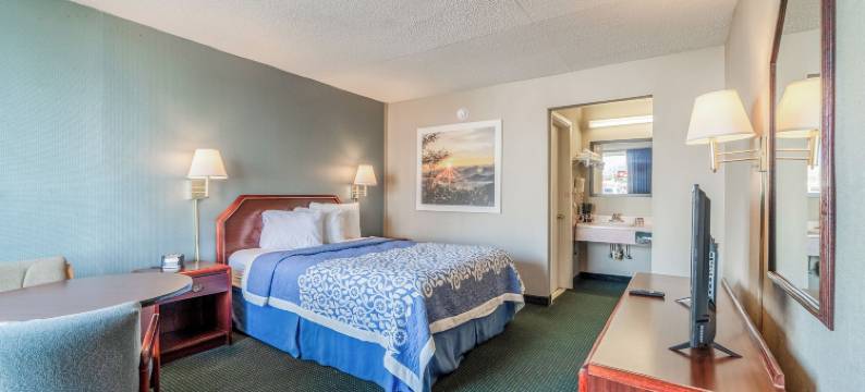 奥扎克交汇山景-由OYO管理(Ozark Junction Mountain View by OYO)图片