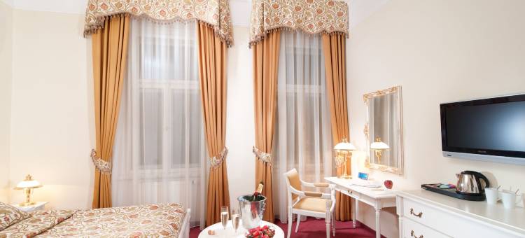 阿括斯市区酒店(Alqush Downtown Hotel)图片