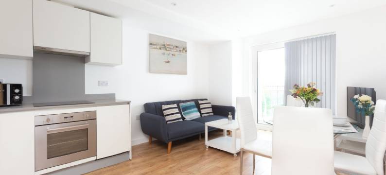 伦敦恩菲尔德的Skyvillion Tower Points - Tower Point 可爱公寓(Skyvillion - Cozy Apartments in Enfield Town with Free Parking & Wifi)图片