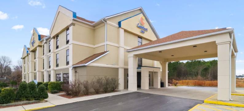 舒适酒店-近邓恩I-95(Comfort Inn Dunn Near I-95)图片