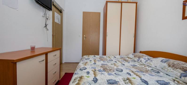 绿湾公寓和房间(Apartments & Rooms Green Bay)图片