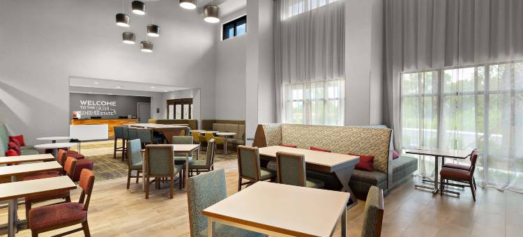 陆思金I-75欢朋酒店与套房(Hampton Inn & Suites by Hilton Ruskin I-75)图片