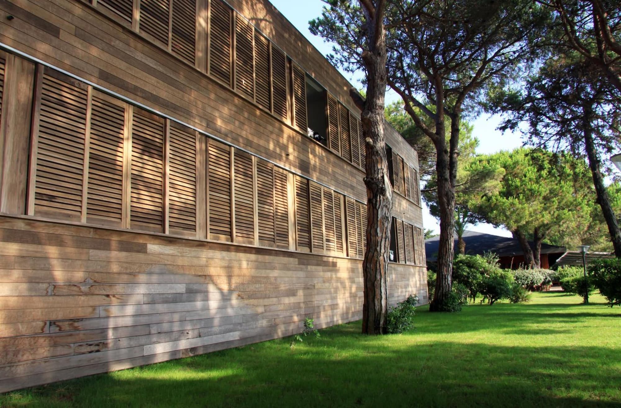 Hôtel & Lodges Moby DickOver view