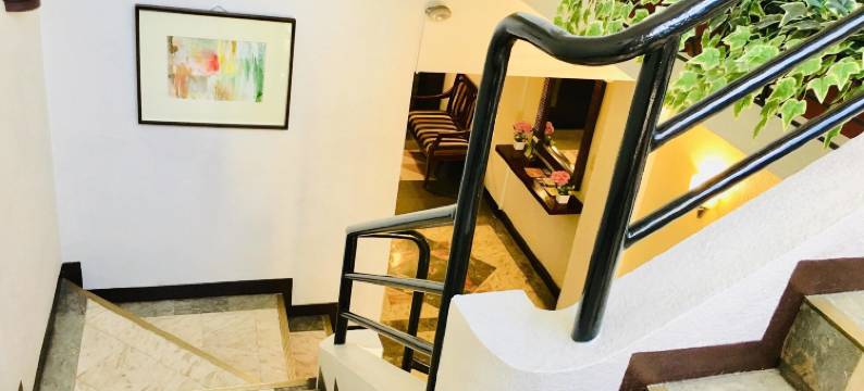 木星套房酒店(Jupiter Suites)图片