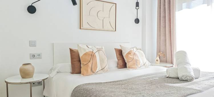 拉普拉塔托雷旅游公寓酒店(Azz Sevilla Torre de la Plata Apartamentos)图片