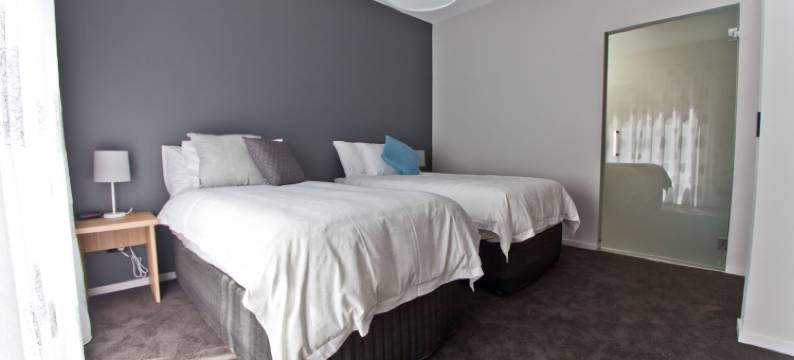 滨水公寓(Waterfront Apartments)图片