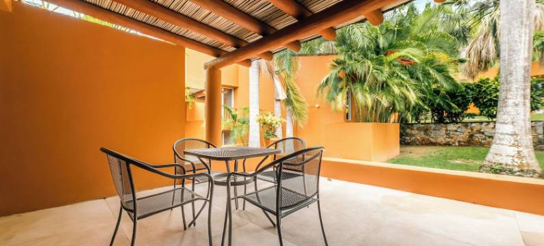 伊克基普拉斯酒店(Hotel Ixzi Plus)图片