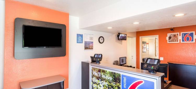 雷丁中央6号汽车旅馆(Motel 6 Redding, CA - Central)图片