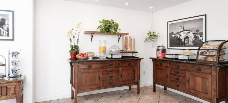 布里萨斯德尔马海滩酒店(Brisas Del Mar Inn at the Beach)图片