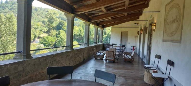 蒙迪果西奥城堡豪华度假酒店(Castello di Pontebosio Luxury Resort)图片