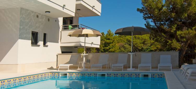 彭塔布鲁公寓酒店(Aparthotel Punta Blu - Pool & Spa)图片